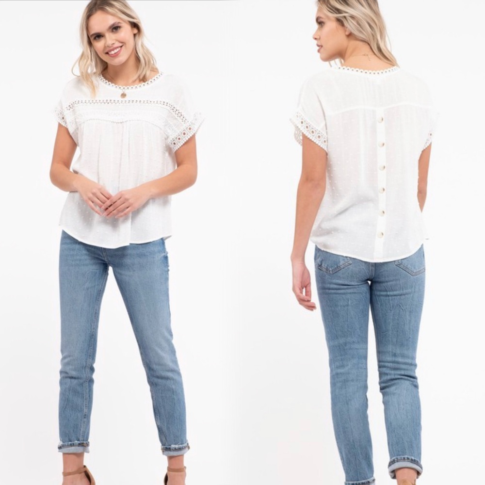 Gorgeous dot print peasant boho blouse with back button detail - Picture 5 of 8